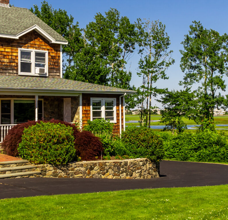 Mariner Resort Room - River House